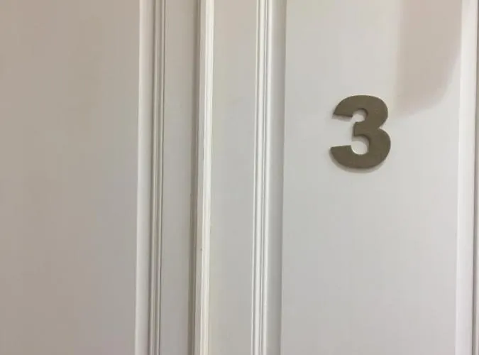 Affittacamere Mare Fuori Guest house 3*